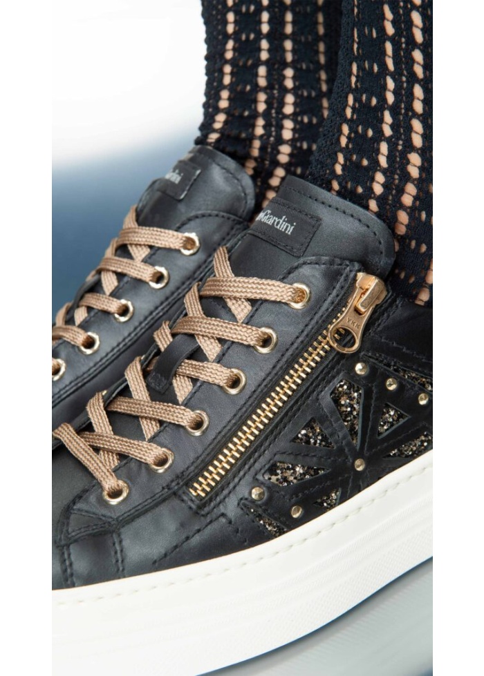 NeroGiardini | Jewel Platform Trainer