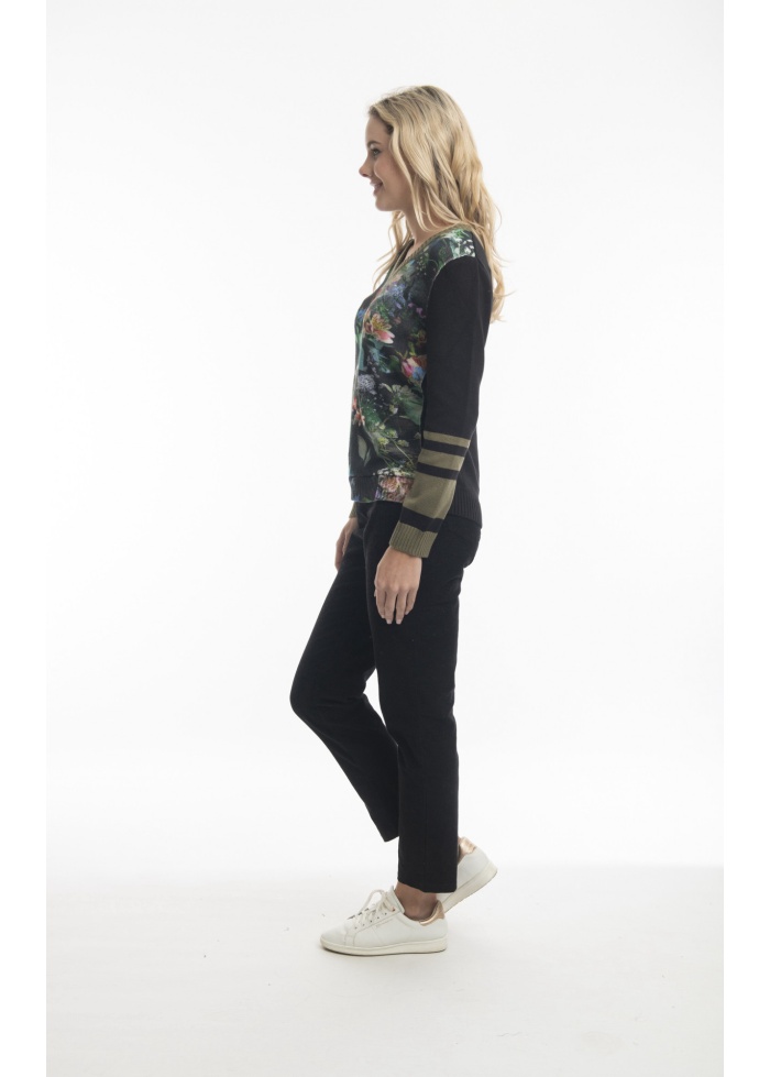 Orientique | Print V-Neck Jumper