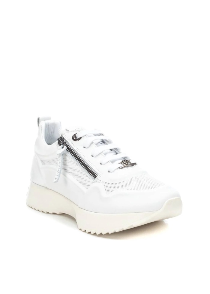 Carmela | Side Zip Trainer