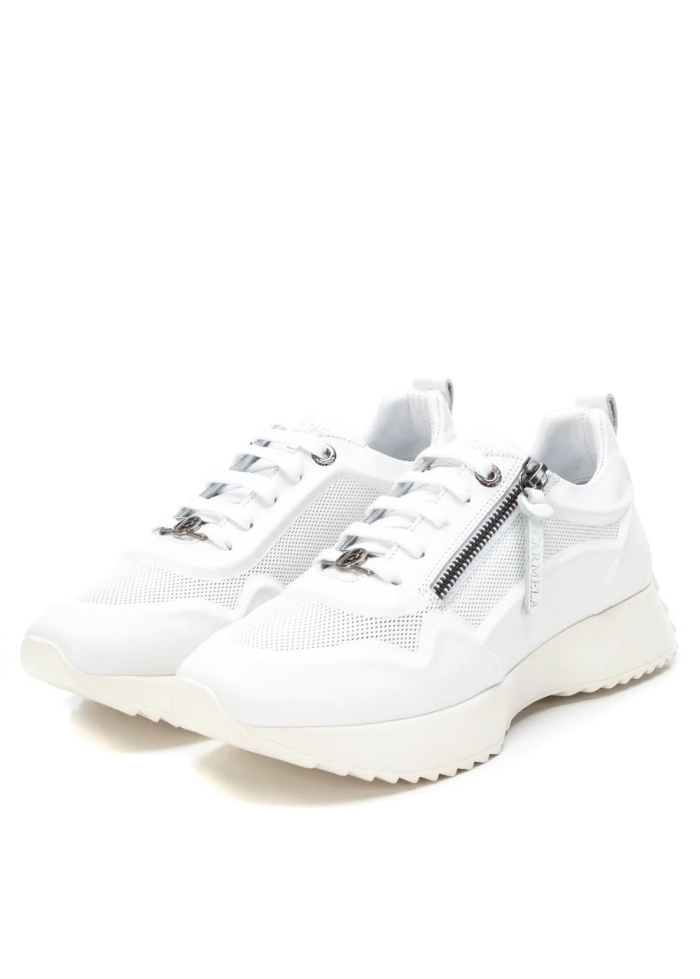 Carmela | Side Zip Trainer