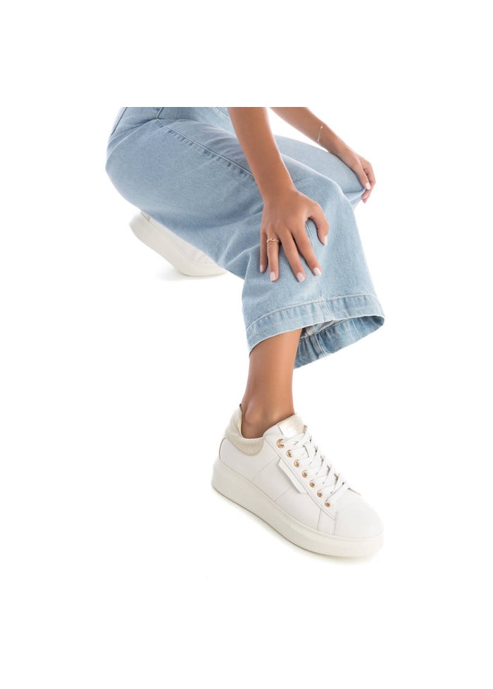 Carmela | Gold Trim Trainers