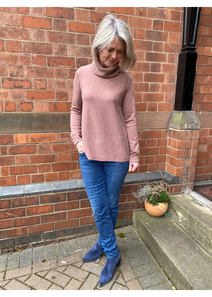 Repeat | Cashmere mix roll neck