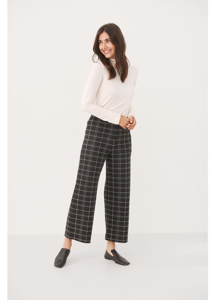 Part Two | Llisan Trousers