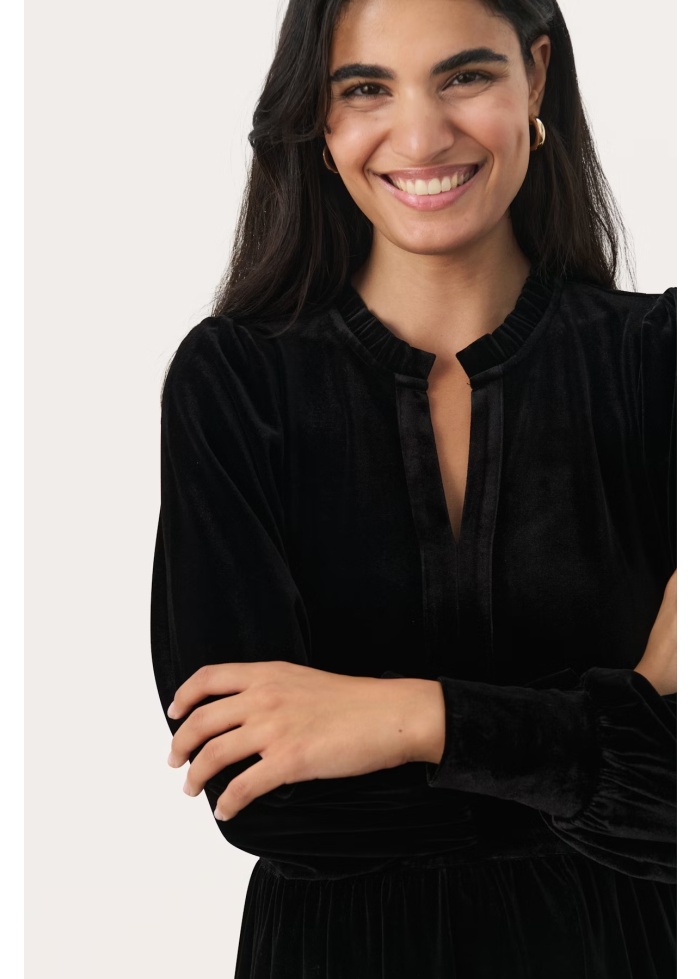 Part Two | Viggase Black Dress