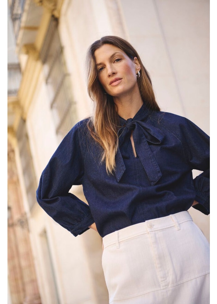 Part Two | Sassi Blouse