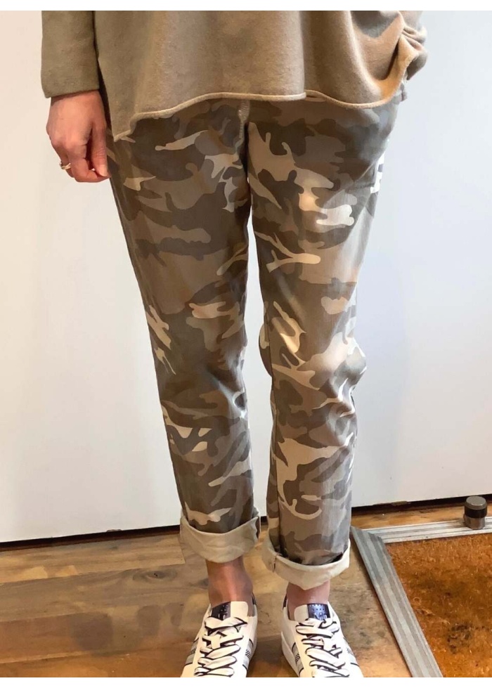Lulu | Taupe Camouflage Trousers