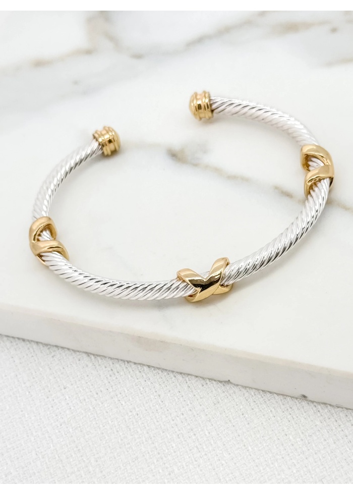 Envy | Cross Detail Bangle