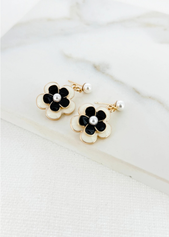 Envy | Daisy Earrings