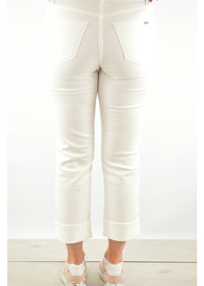 JonnyQ | Catherine Crop