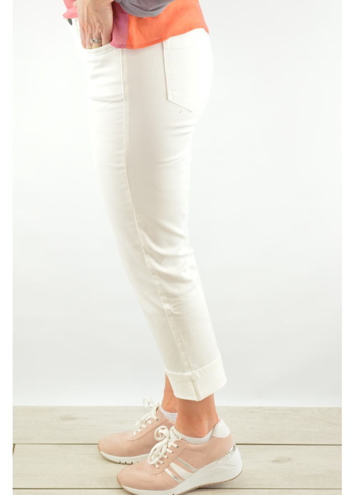 JonnyQ | Catherine Crop