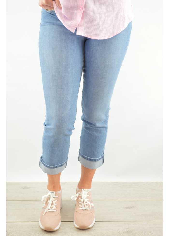 JonnyQ | Catherine Crop