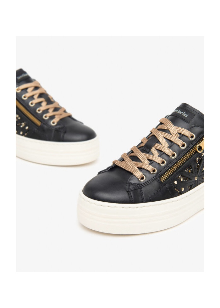 NeroGiardini | Jewel Platform Trainer