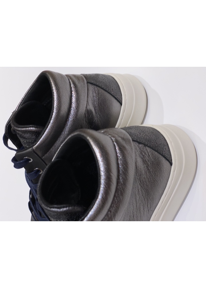 Hoxton Hi Top Trainer